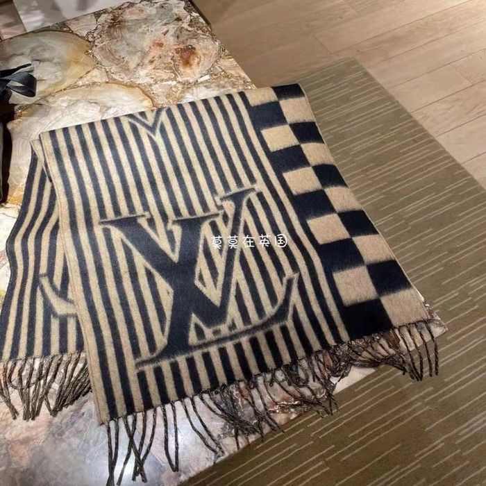 Louis Vuitton Scarf LV00138